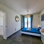 Flh Duplex With Terrace & Pool *