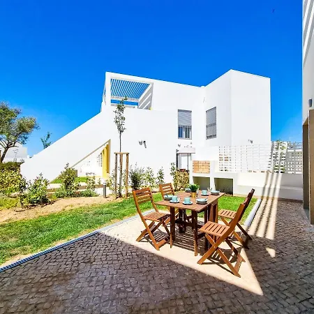 Flh Duplex With Terrace & Pool