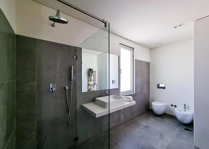 Flh Duplex With Terrace & Pool