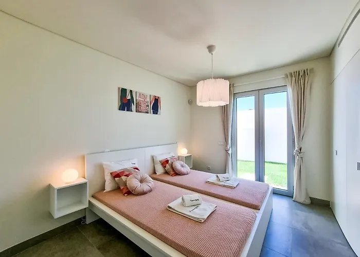 Flh Duplex With Terrace & Pool Apartmán *